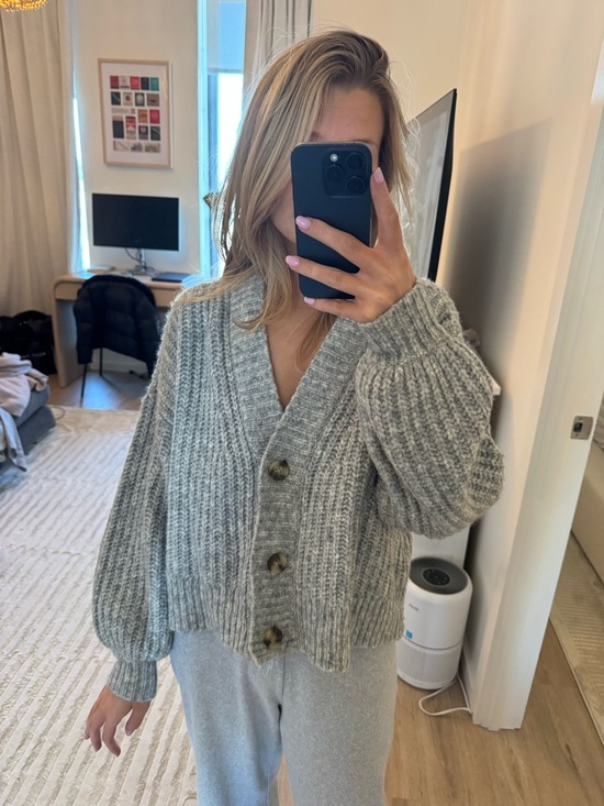Madewell Sweaters - Madewell Heather Gray Chunky V-Neck Button Cardigan